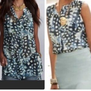 CAbi Avery Tank Top - Blue and White Pattern
Size L   EUC